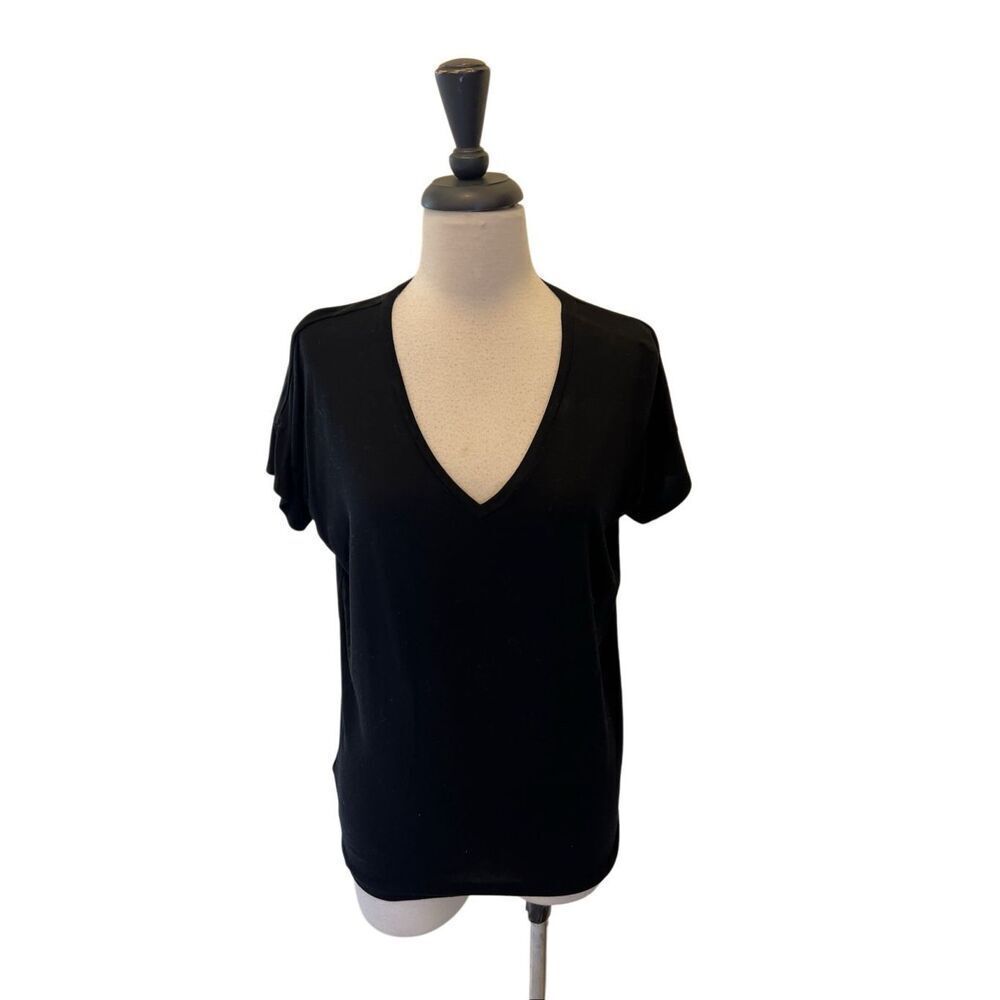 Ann Taylor Women's V-neck Rayon Lyocell Blend T-shirt Black Small